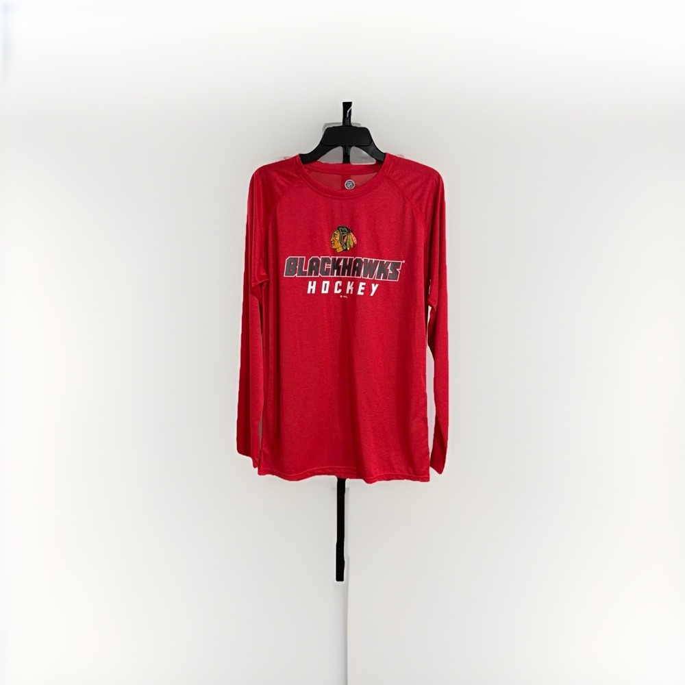 Chicago BLACKHAWKS NHL mens SHIRT stretch dri-fit TEE red MEDIUM BRAND NEW C41